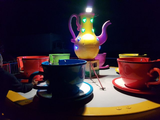 Cup and saucer img2